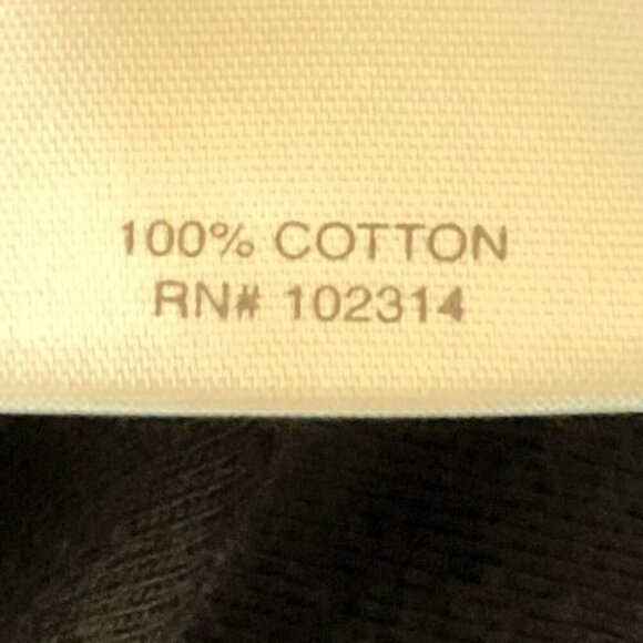 VINTAGE CJ BANKS POINSETTIA HOLIDAY CHRISTMAS T-SHIRT PLUS BLACK - Picture 8 of 8